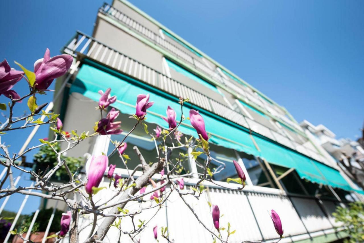 Hotel Tirreno Celle Ligure Exterior photo