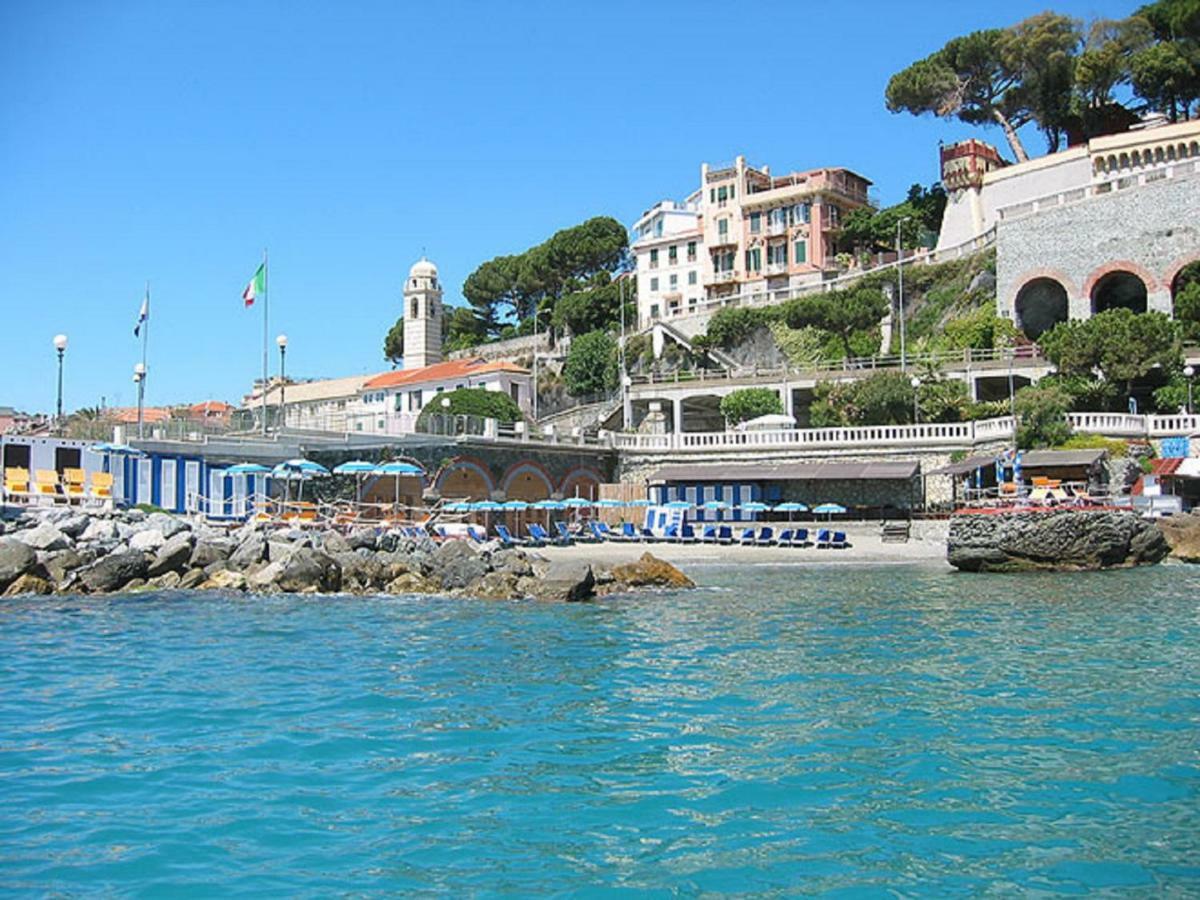 Hotel Tirreno Celle Ligure Exterior photo